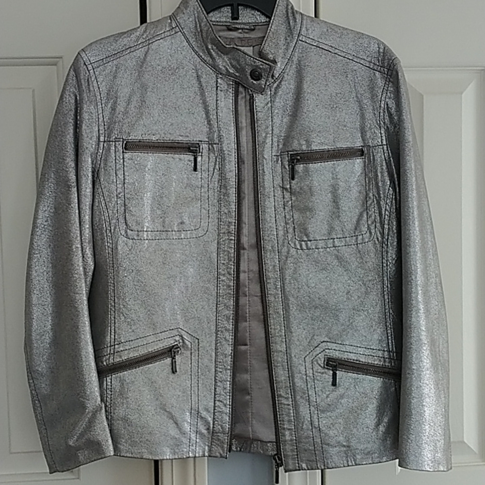Chico's Silver Metallic Genuine Leather Moto Jacket Chico's 1 (US 8/10) - Picture 4 of 12